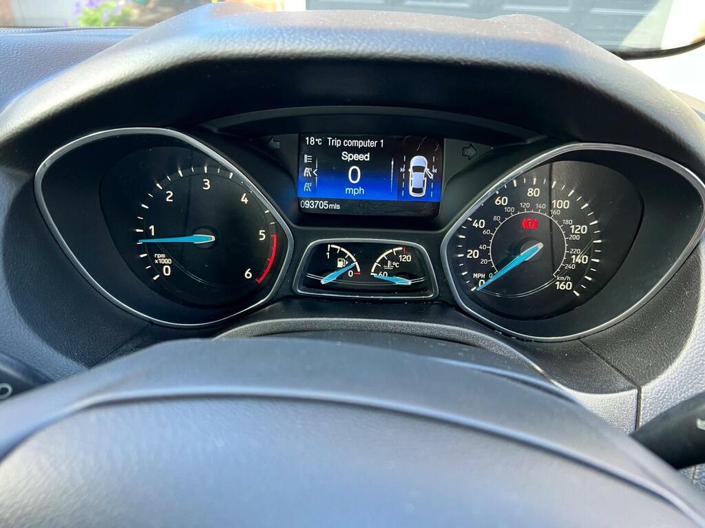 Ford Focus 1.0L Titanium 124 Silver #35