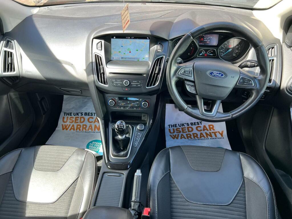 Ford Focus 1.0L Titanium 124 Silver #25