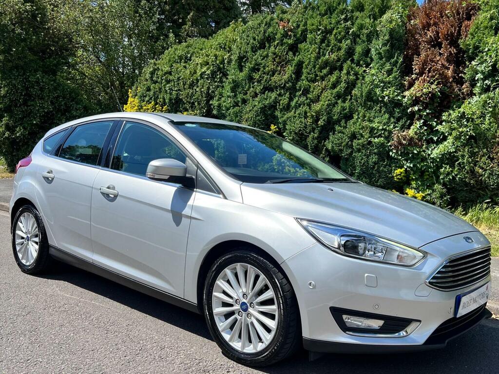 Ford Focus 1.0L Titanium 124 Silver #1
