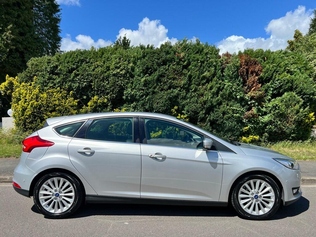 Ford Focus 1.0L Titanium 124 Silver #2