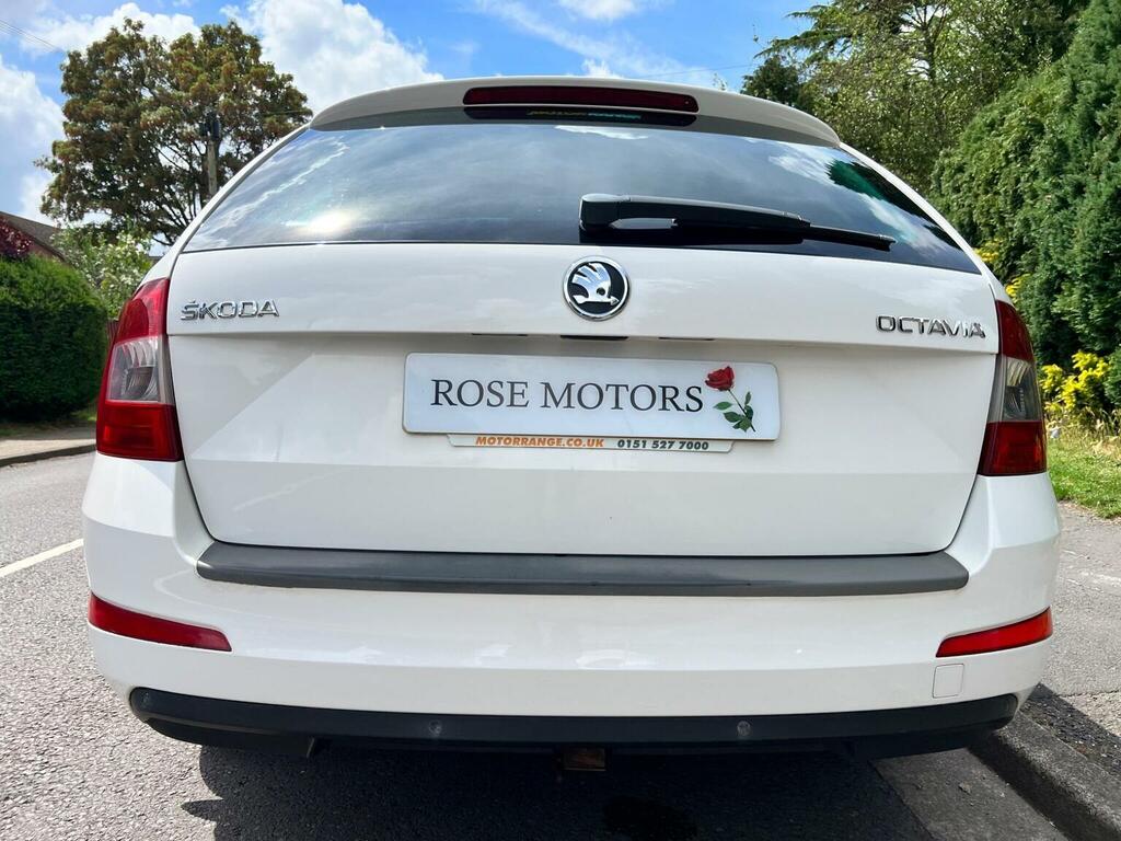Skoda Octavia 2.0 Tdi Elegance Euro 5 Ss White #5