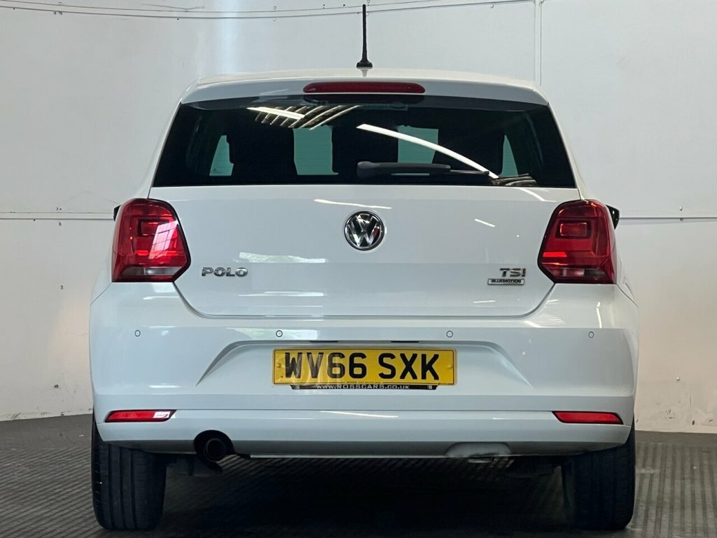 Volkswagen Polo 1L Match WV66SXK White #4