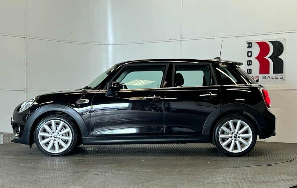 Mini Hatch 1.5L Cooper Classic CK70GMV Black #6