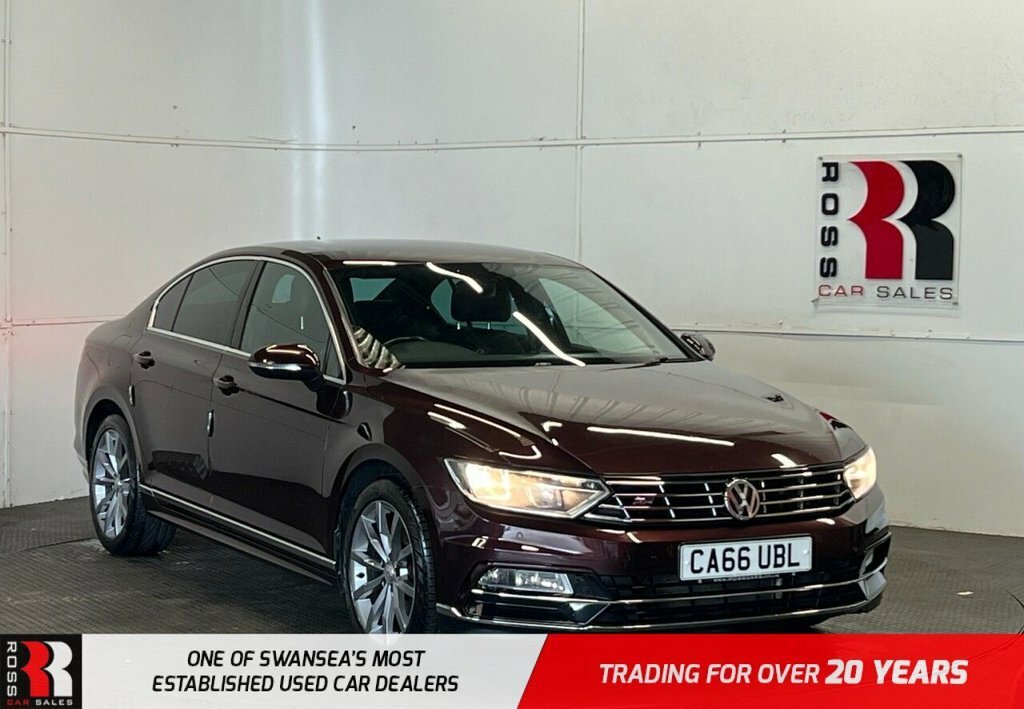 Volkswagen Passat 2L R-line Red