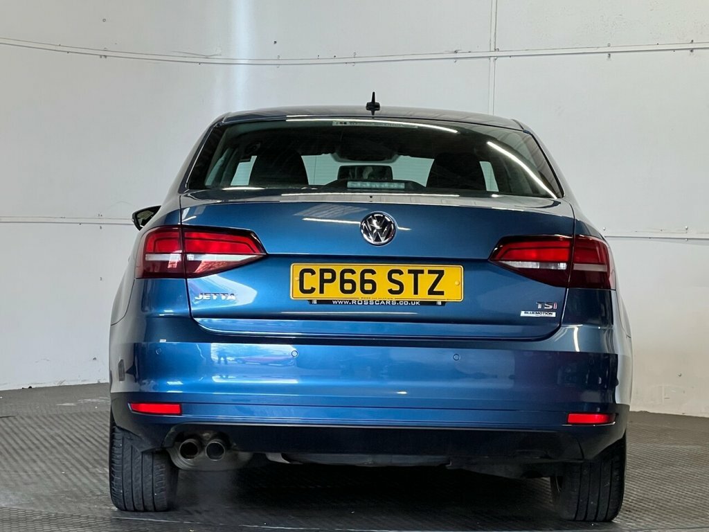 Volkswagen Jetta 1.4L Se Blue #4