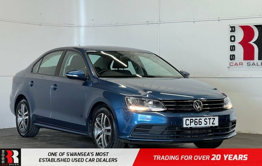 Volkswagen Jetta 1.4L Se Blue