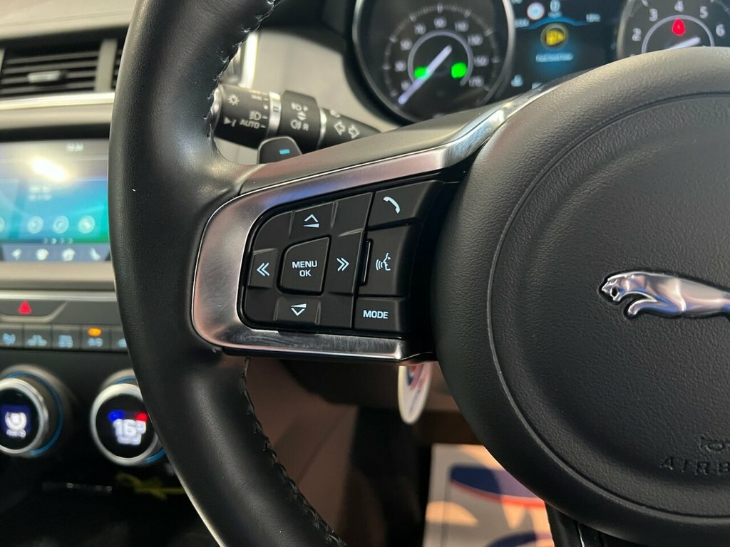 Jaguar E-Pace R-dynamic Se Grey #35