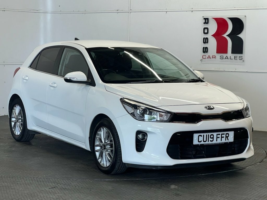 Kia RIO Hatchback White