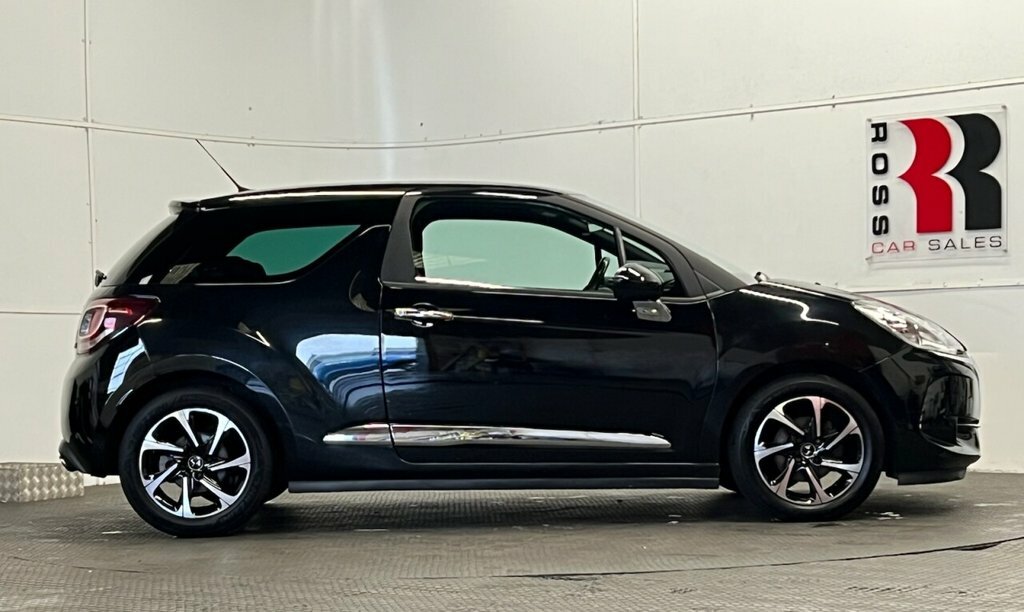 DS DS 4 1.2L Elegance Black #2