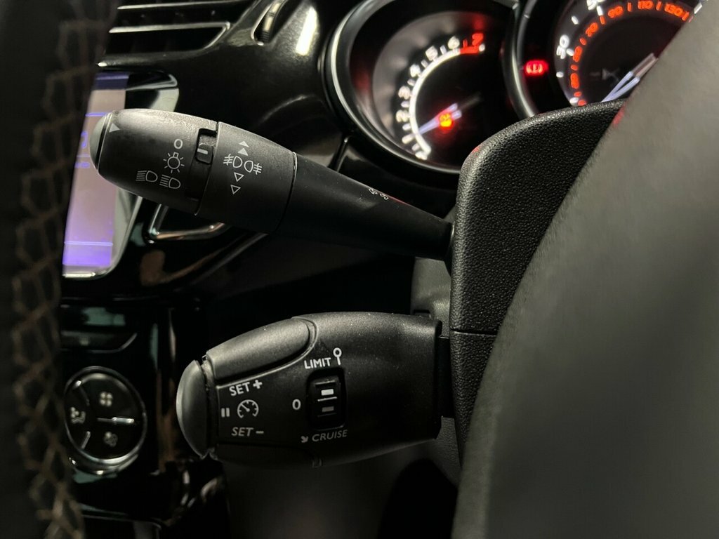 DS DS 4 2016 Ds Ds 1.6 Bluehdi Elegance Black #24