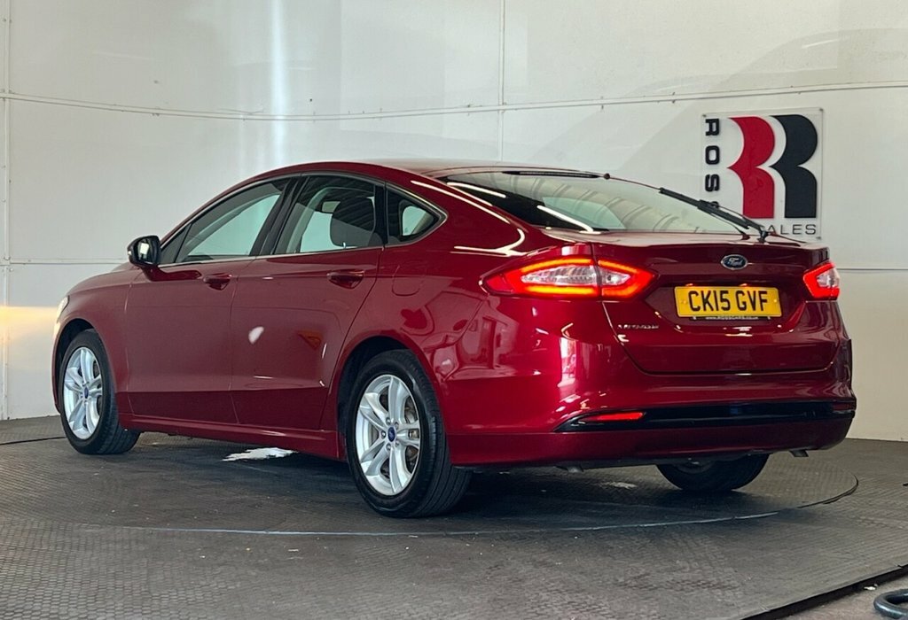 Ford Mondeo 2L Titanium Red #5