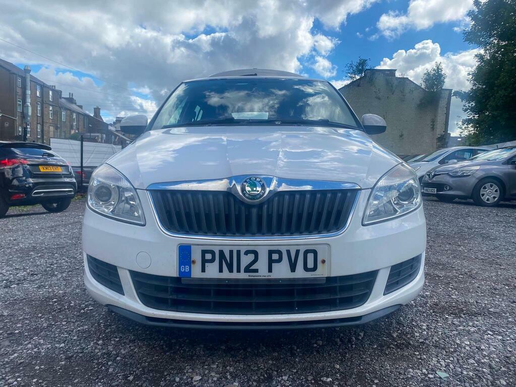 Skoda Fabia Hatchback 1.4 Red #1