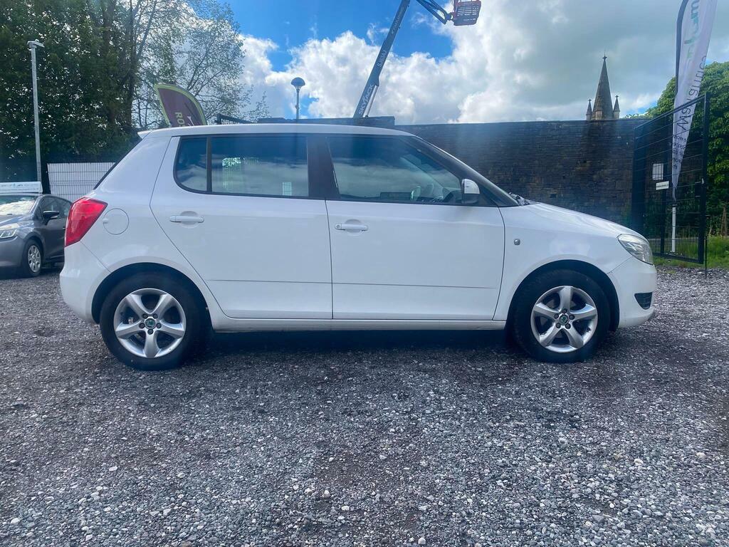 Skoda Fabia Hatchback 1.4 Red #3