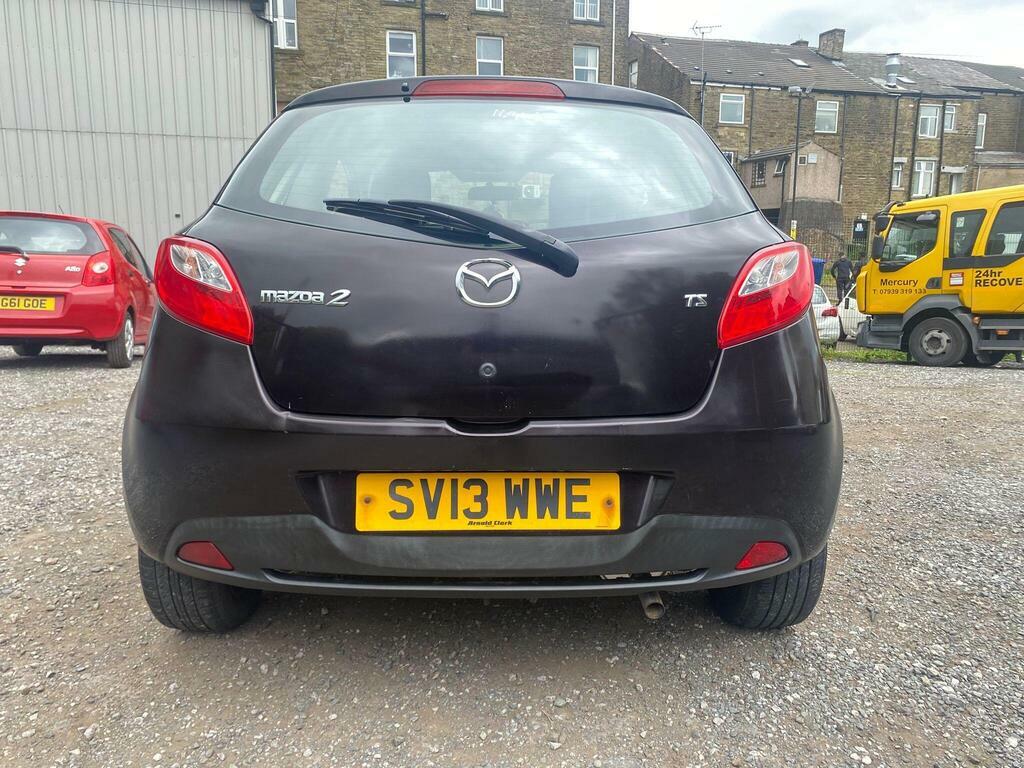 Mazda 2 1.3 Ts Euro 5 Red #4