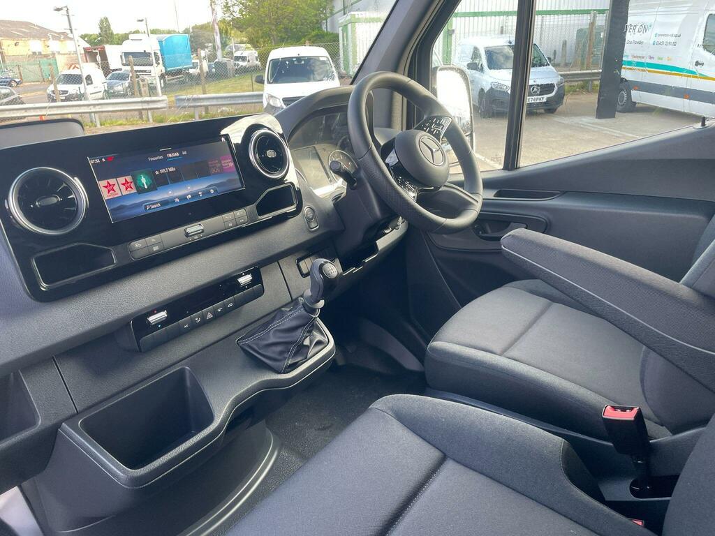 Mercedes-Benz Sprinter 2.0 315 Cdi Hd Pro Rwd L3 H2 Euro 6 Ss  Black #2