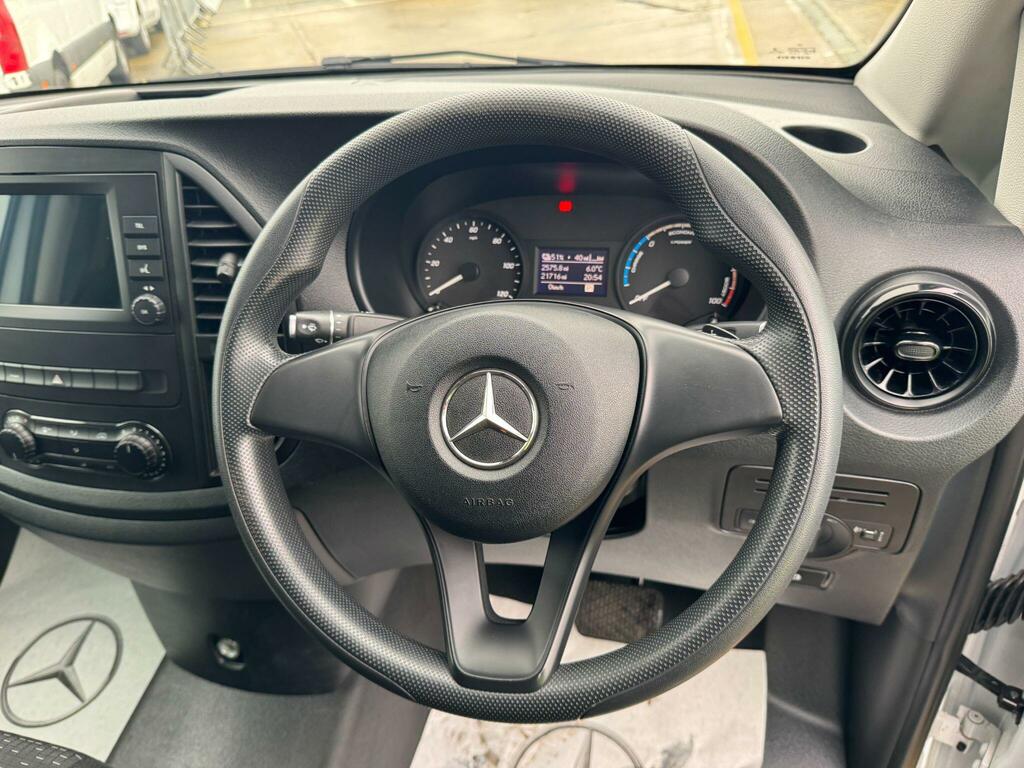Mercedes-Benz eVito Electric #11