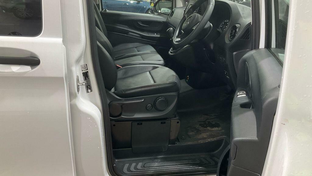 Mercedes-Benz Vito Premium Silver #9