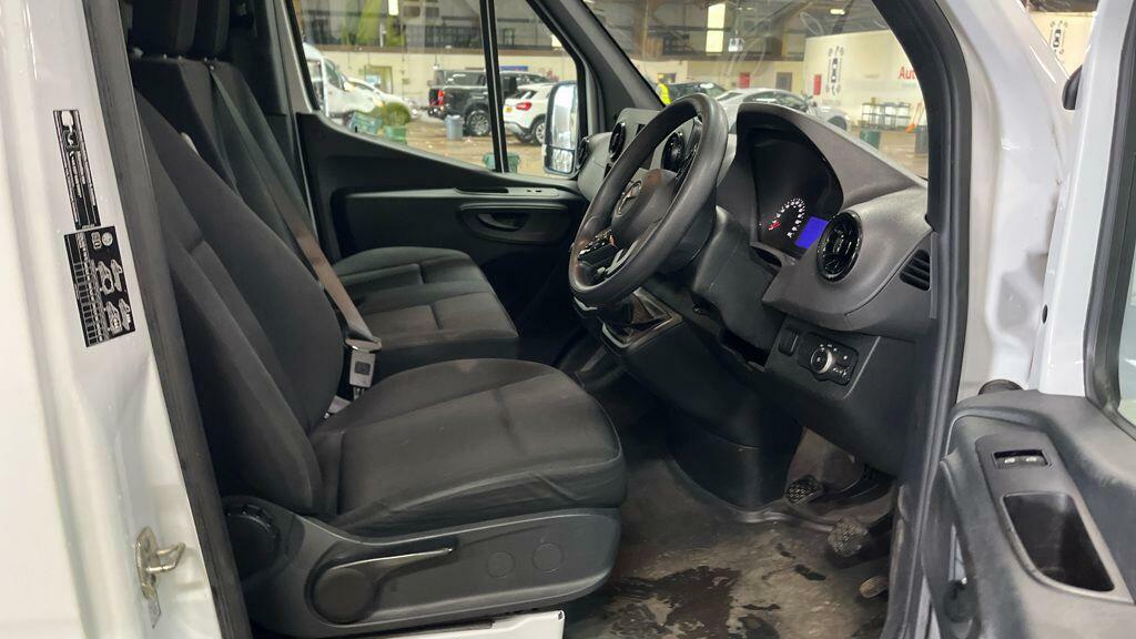 Mercedes-Benz Sprinter 2.0 315 Cdi Pro Panel Van Air Co White #9