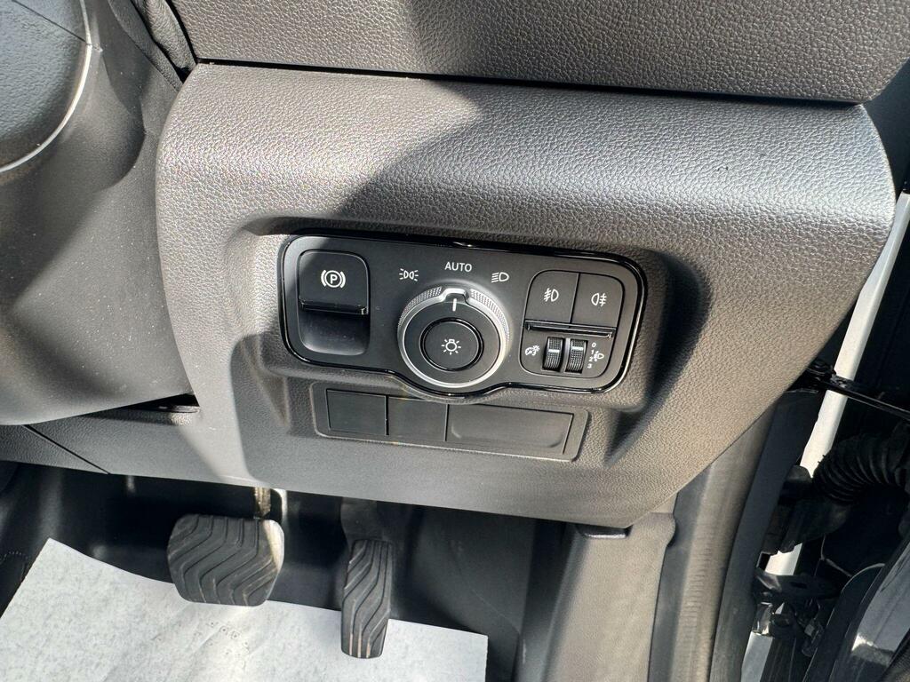 Mercedes-Benz CITAN 110 Van L1 Premium Silver #16