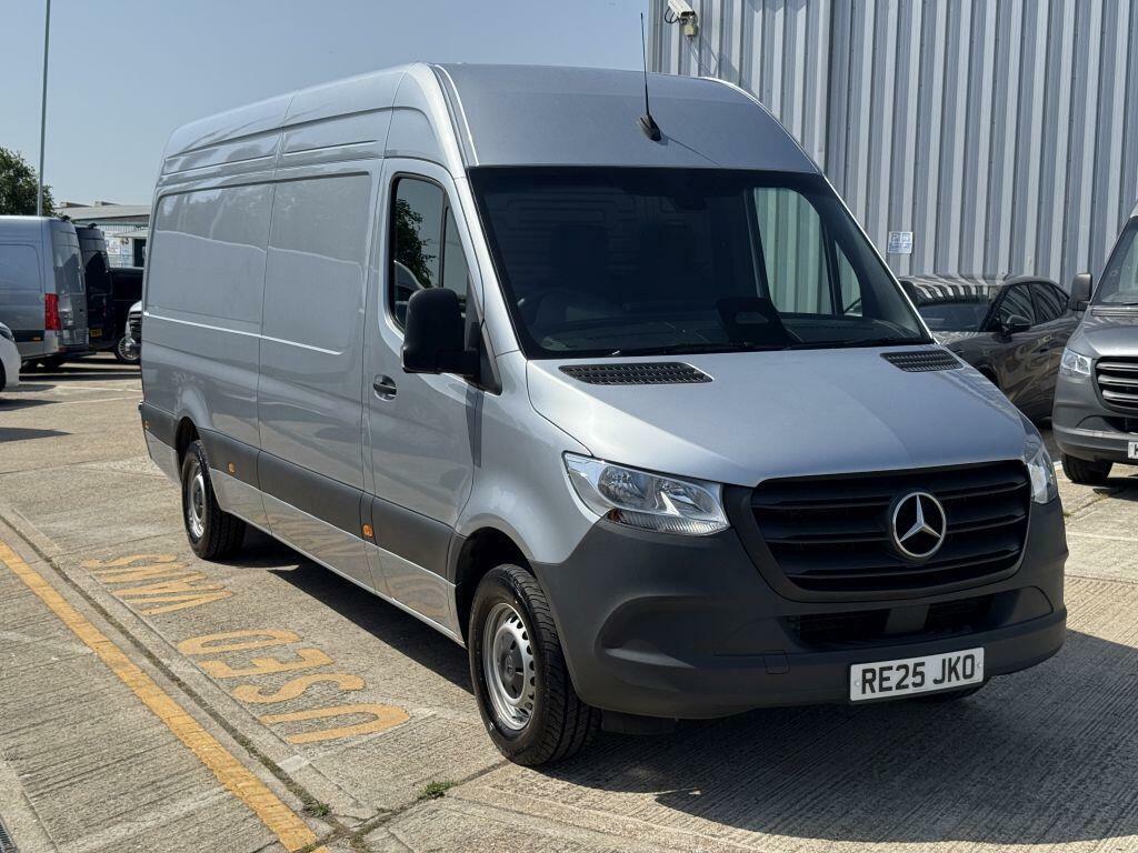 Mercedes-Benz Sprinter 2.0 315 Cdi Pro G-tronic Rwd L3 H2 Euro 6 Ss Silver #3