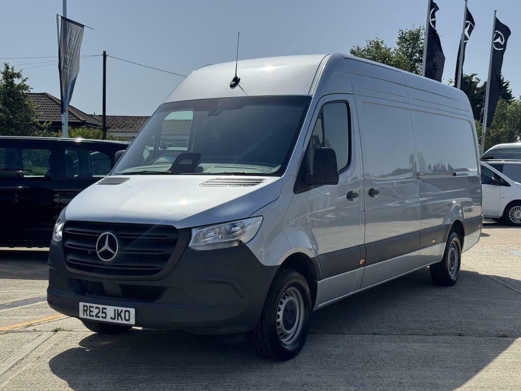 Mercedes-Benz Sprinter 2.0 315 Cdi Pro G-tronic Rwd L3 H2 Euro 6 Ss Silver