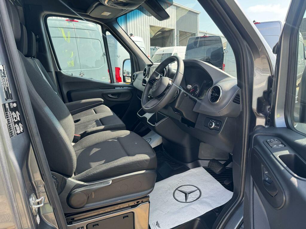 Mercedes-Benz Sprinter 2.1 Td 214 Cdi Swb Black Van Ulez Euro 6  #7