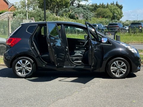 Kia Venga 3 Auto Black #3