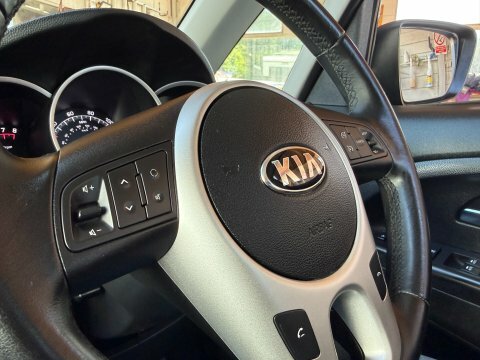 Kia Venga 1.6 Crdi 4 Euro 6 S S White #35