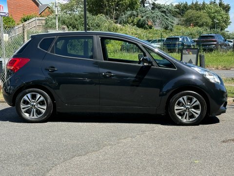 Kia Venga 3 Auto Black #2