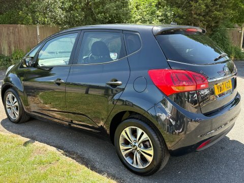 Kia Venga 3 Auto Black #6