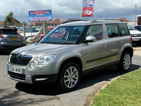 Skoda Yeti Hatchback Green #8