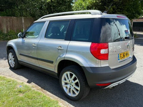 Skoda Yeti Elegance Tsi 4Wd Beige #6