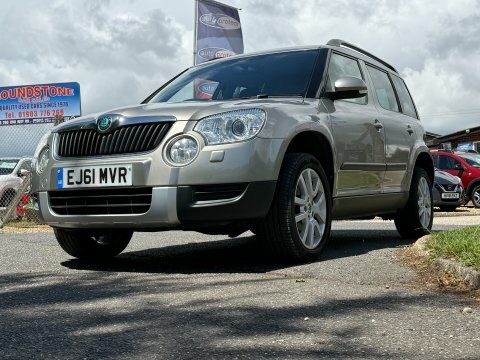 Skoda Yeti Hatchback Green #22