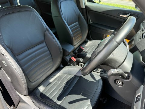 Skoda Yeti Hatchback Green #12