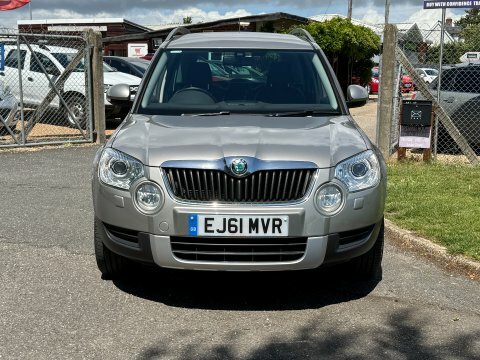 Skoda Yeti Hatchback Green #9