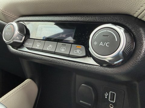 Nissan Micra Tekna Grey #40
