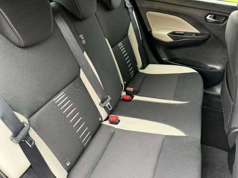 Nissan Micra Tekna Grey #32