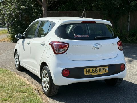 Hyundai I10 Hatchback Grey #15