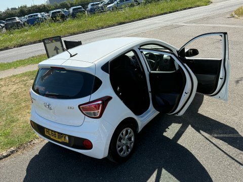 Hyundai I10 Hatchback Grey #18