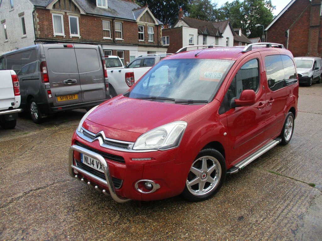 Citroen Berlingo 1.6 Hdi 625 Enterprise L1 Euro 5 Red