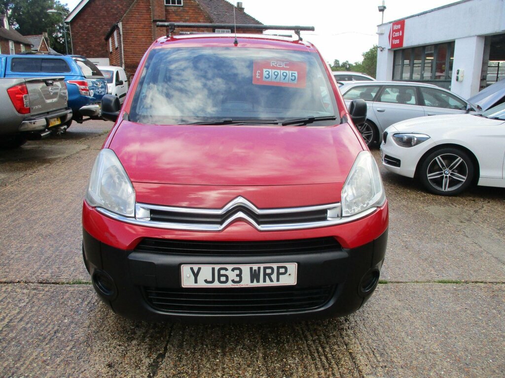 Citroen Berlingo Red #8