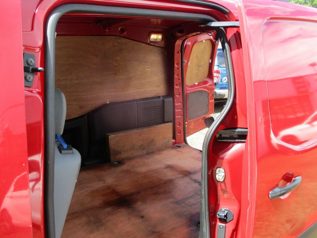 Citroen Berlingo Red #19