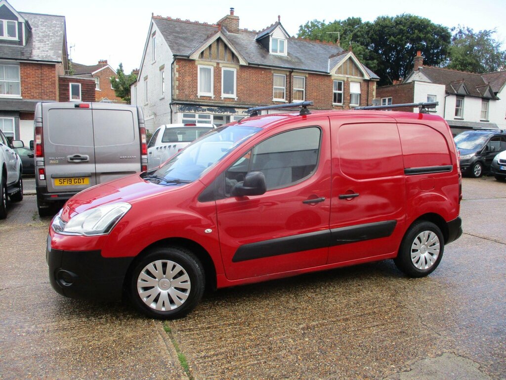 Citroen Berlingo 1.6 Hdi 625 Enterprise L1 Euro 5 Red #2