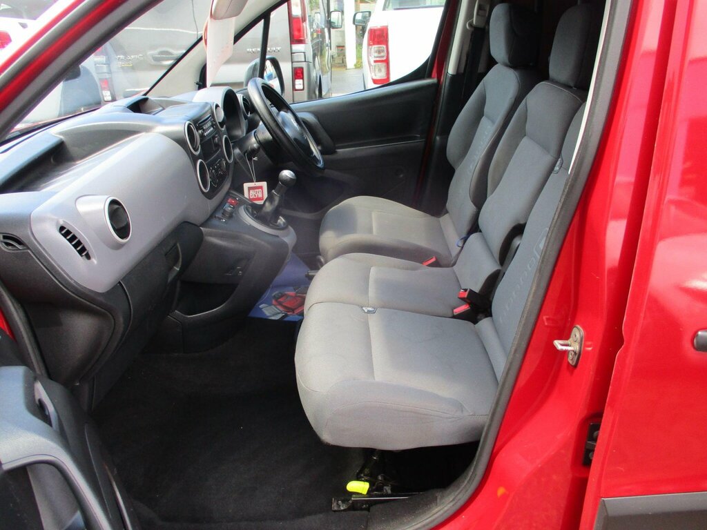 Citroen Berlingo Red #12