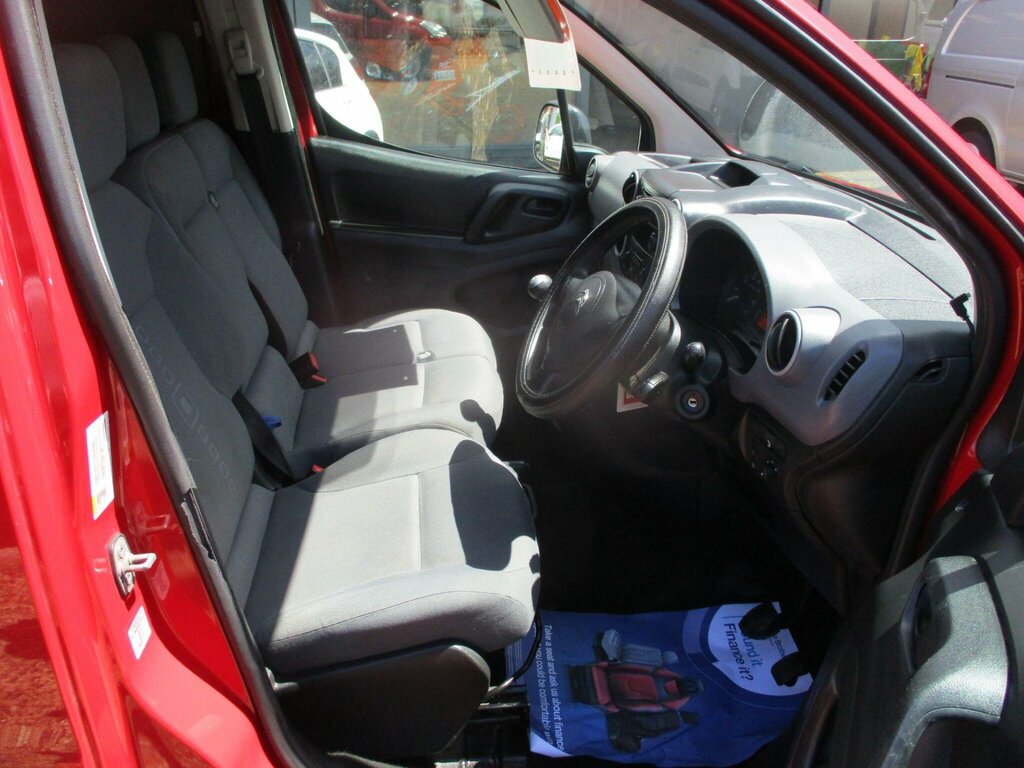Citroen Berlingo Red #22