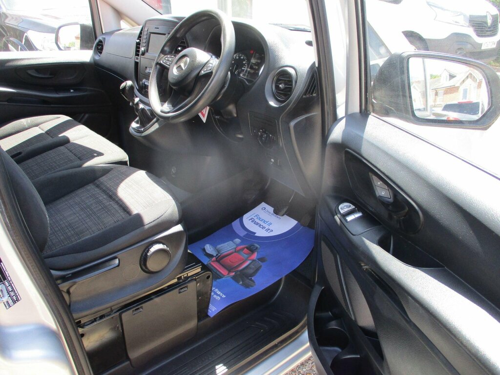 Mercedes-Benz Vito 2.1L Null White #22
