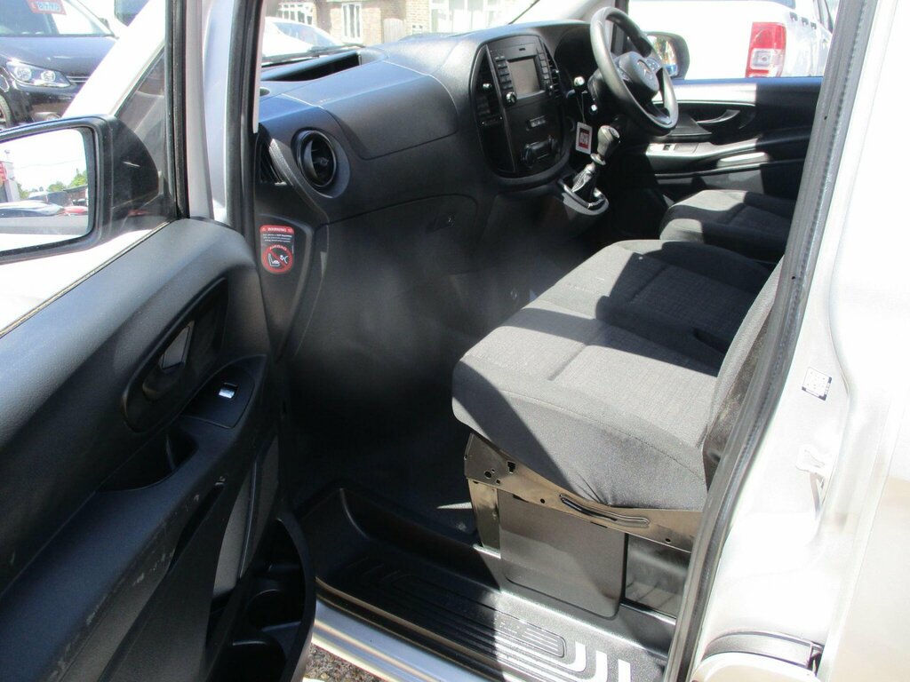 Mercedes-Benz Vito 2.1L Null White #10