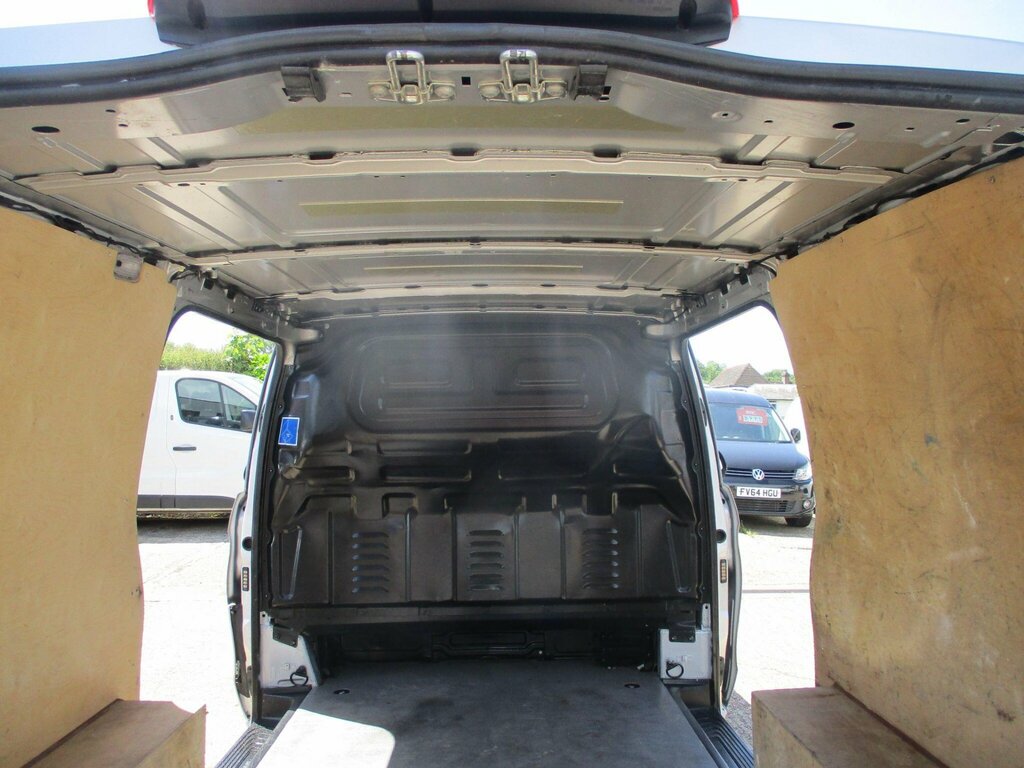 Mercedes-Benz Vito 2.1L Null White #20