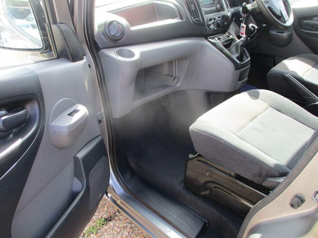 Nissan NV200 0.0 E Tekna 108 Bhp Silver #11