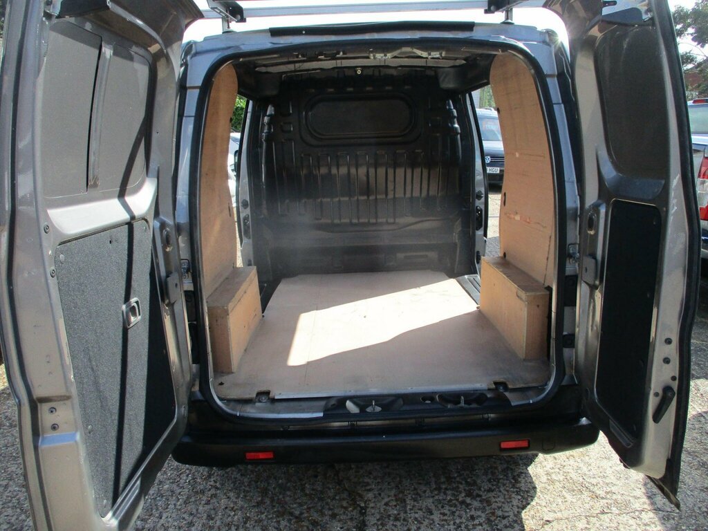 Nissan NV200 0.0 E Tekna 108 Bhp Silver #23